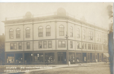 Stern's Big department tore Lyndonville VT.